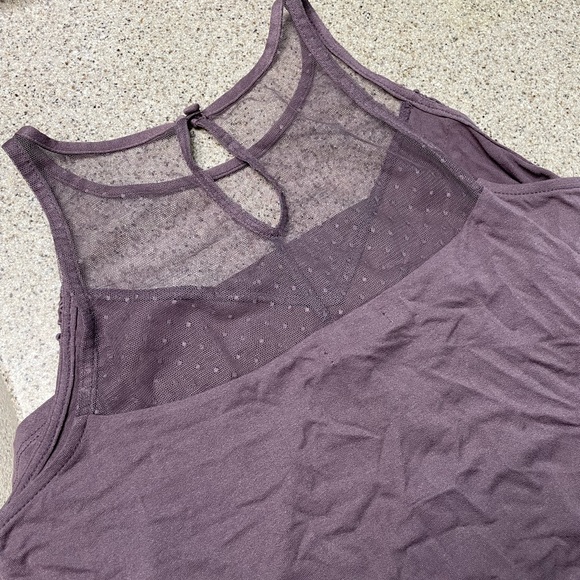 Light purple tank top for going out - Picture 3 of 5